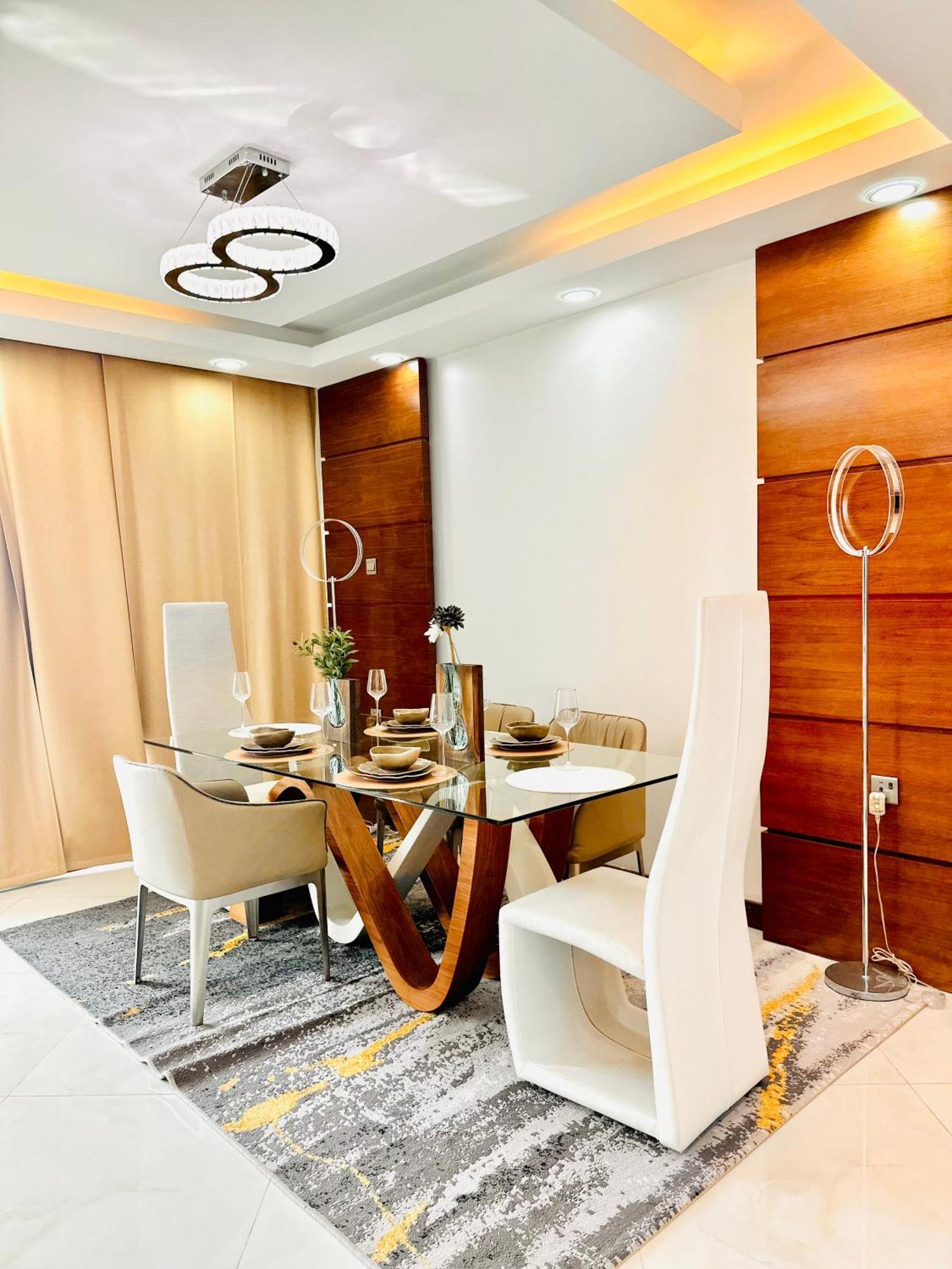 Saxophone Suites Muharraq Extérieur photo