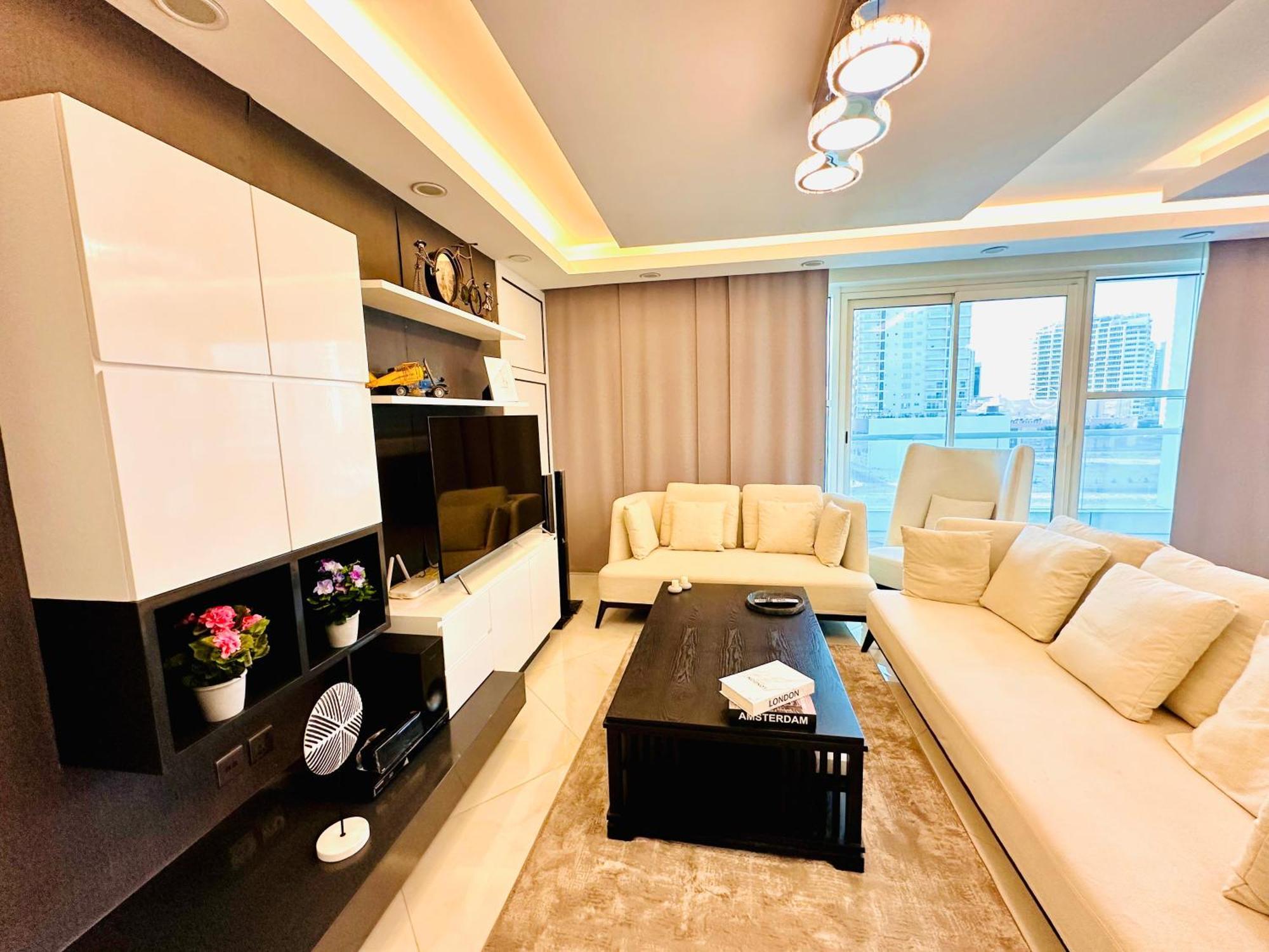 Saxophone Suites Muharraq Extérieur photo