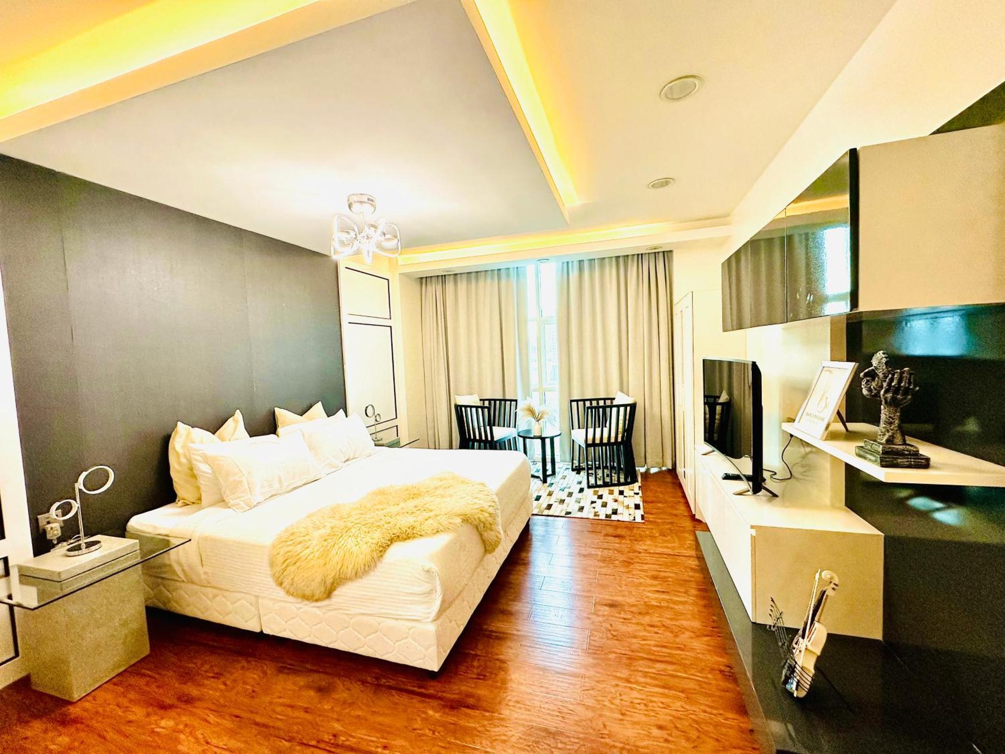 Saxophone Suites Muharraq Extérieur photo